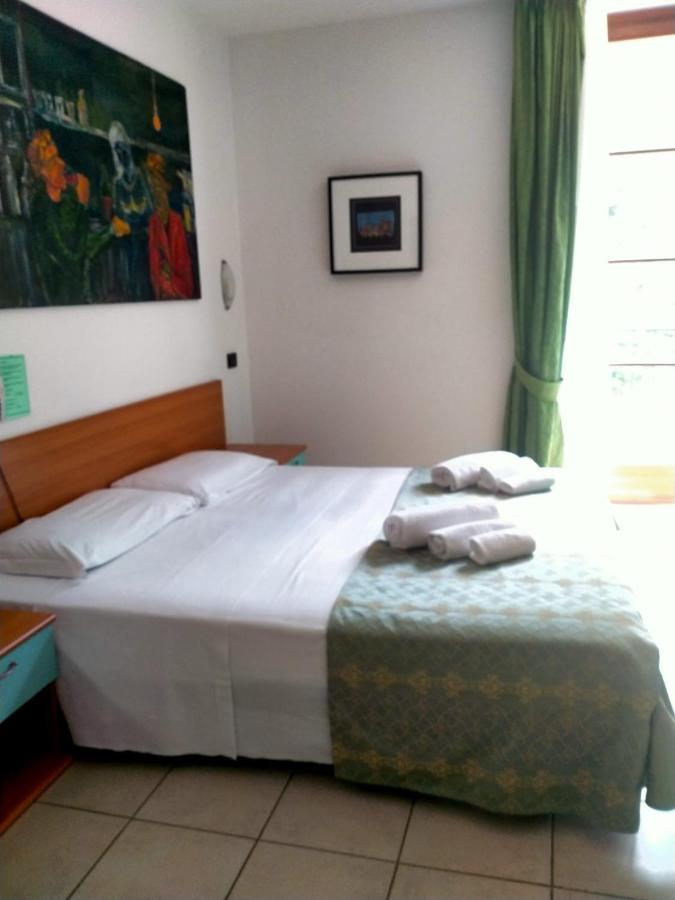Hotel La Pace บาโญ ดิ โรมาญา ภายนอก รูปภาพ